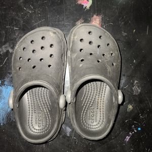 Black crocs